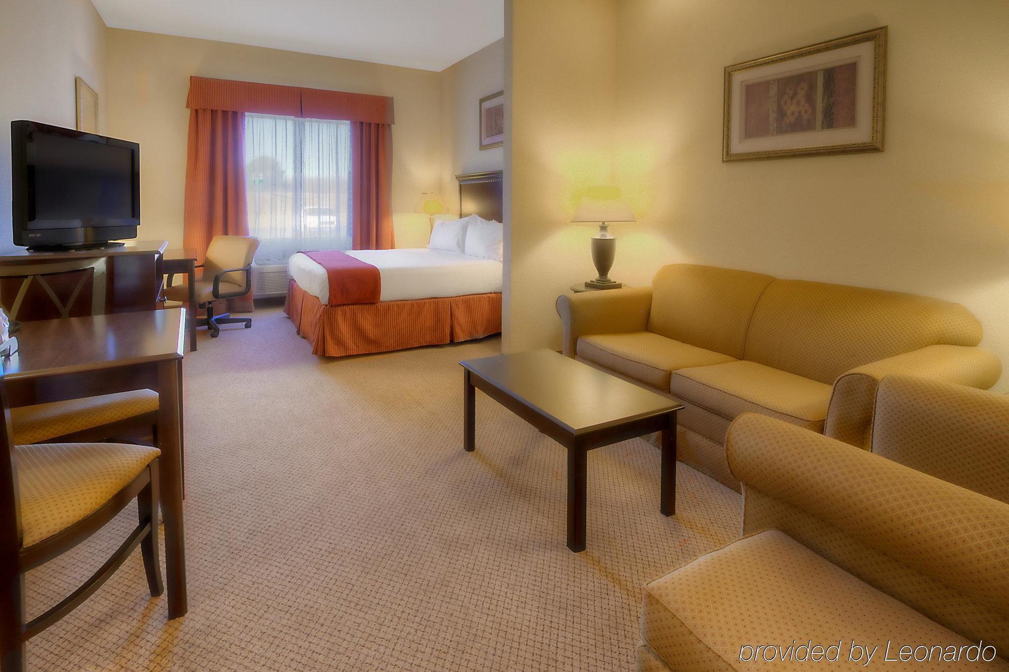 Holiday Inn Express Hotel & Suites Clarksville Exterior foto