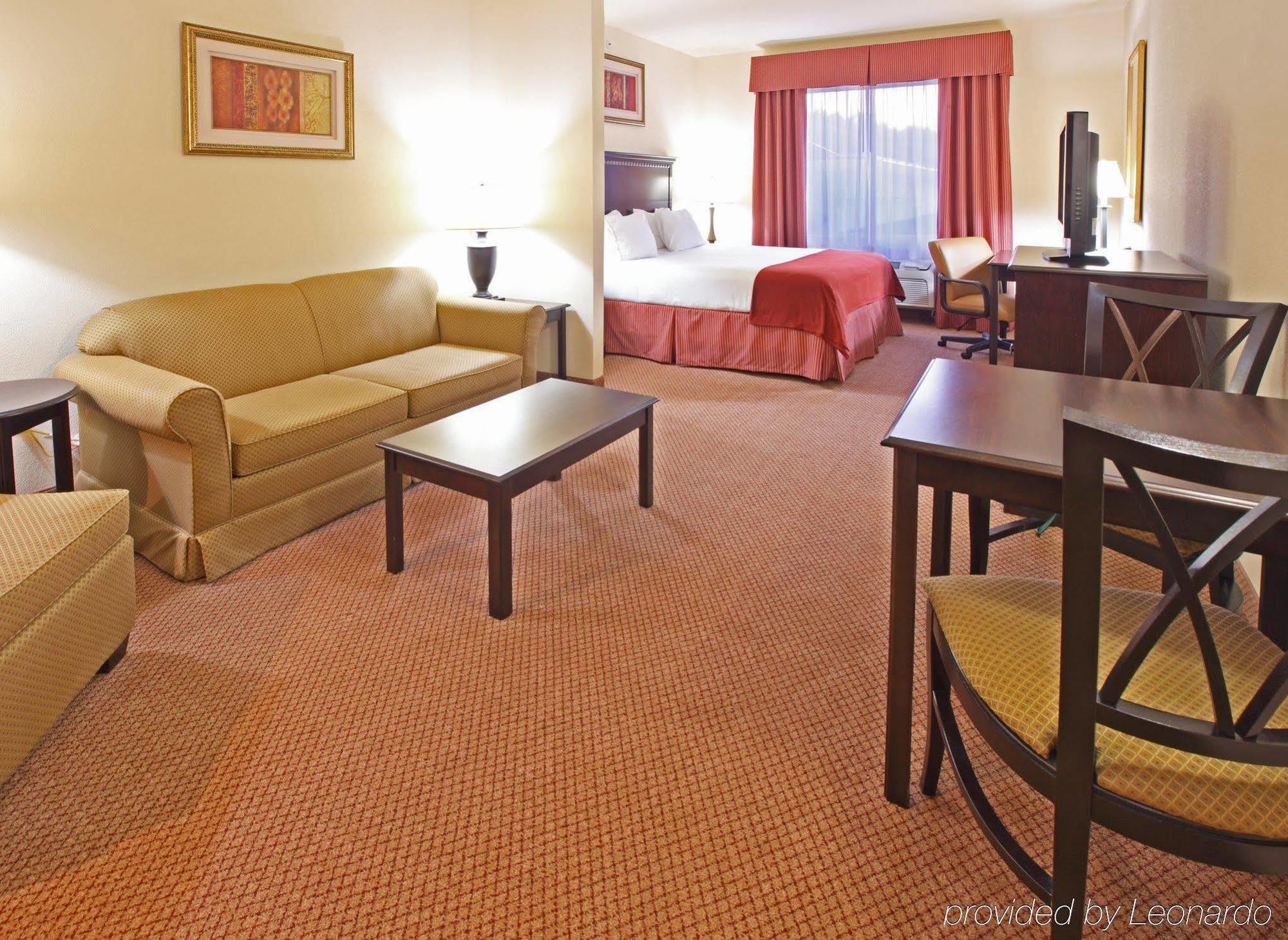 Holiday Inn Express Hotel & Suites Clarksville Exterior foto